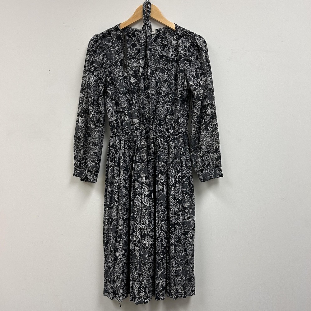 Vintage Carriage Court Dress Womens 8P Floral High Neck Long Sleeve Fit & Flare